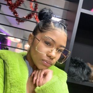 Meet your Posher, Bethany